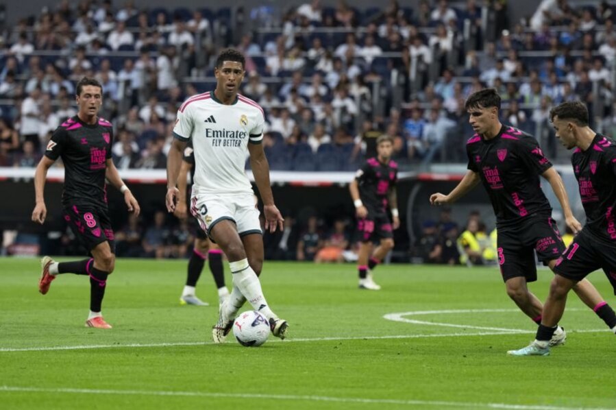 Real Madrid vs Malaga (22:00 – 30/08) | Xem lại trận đấu